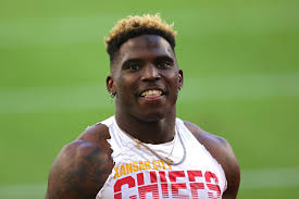 Tyreek Hill Net Worth, Contract, Height, Kids Hometown